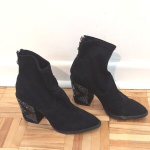 Wishbone Ankle Boots With Cristal Heel Size 7